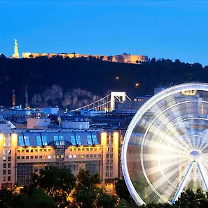 5* Ξενοδοχείο Kempinski Corvinus