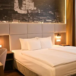 فندق 12 Revay, بودابست